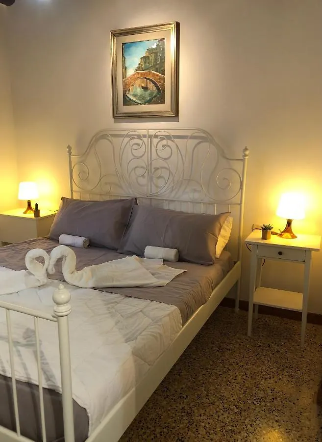 Salamon Guest House البندقية 0*,