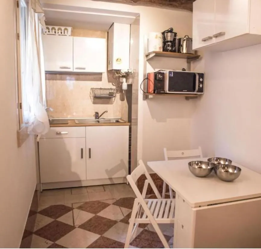 Apartment Salamon Guest House Venice Italy
